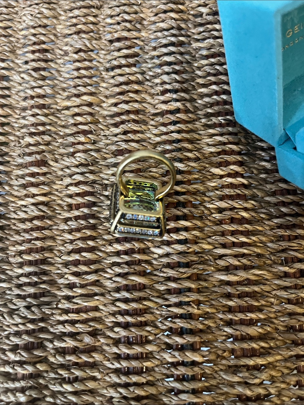 Kurt Geiger Aurora Crystal Cocktail Ring in Aqua - Size 7 - Picture 6 of 6
